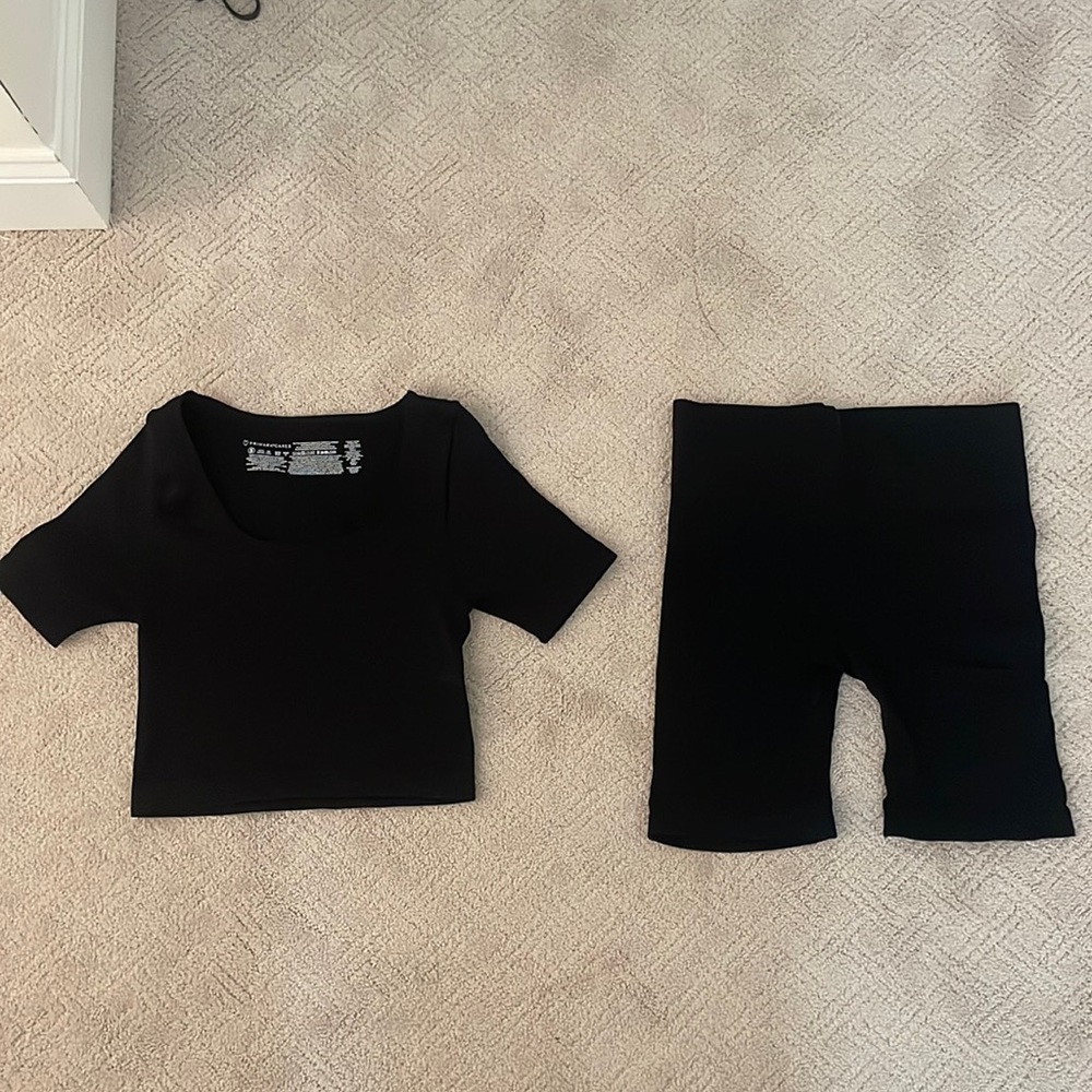 Seamless Biker Short & T Shirt Set